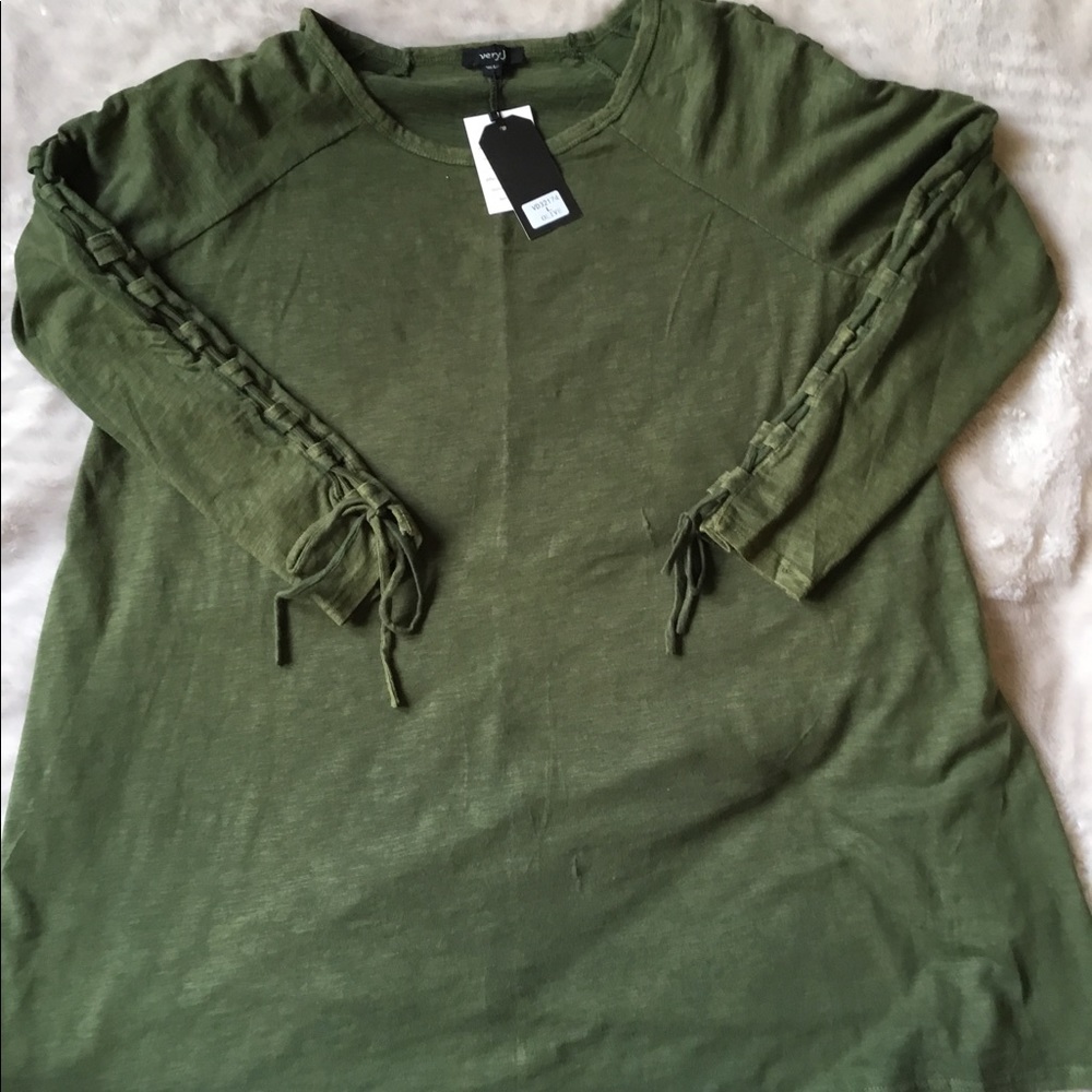 Women’s Very J brand tunic-olive green